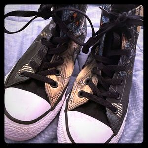 Converse high top Batman (DC) Chuck Taylors UNISEX